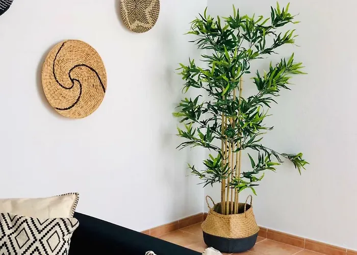 Canaryislandshost L Lovely Lanzarote Nazaret