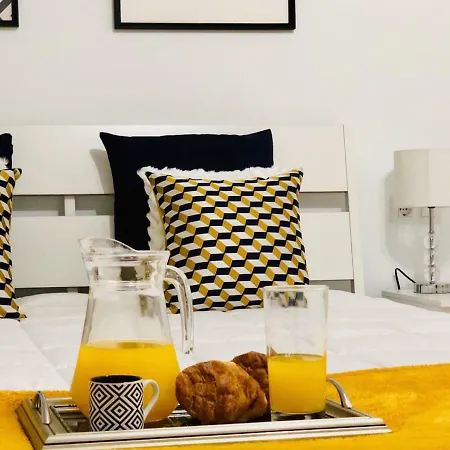 Canaryislandshost L Lovely Lanzarote *