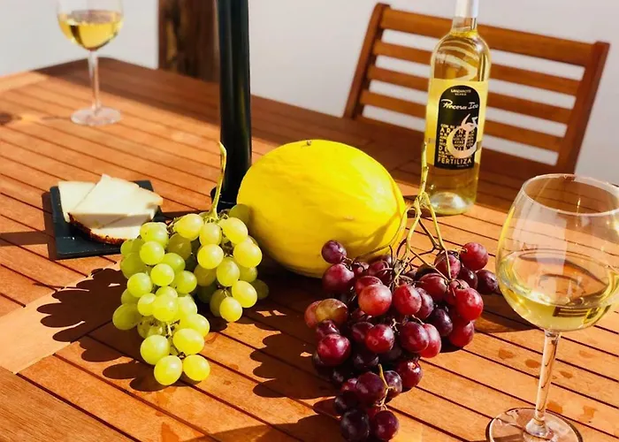 Canaryislandshost L Lovely Lanzarote Nazaret