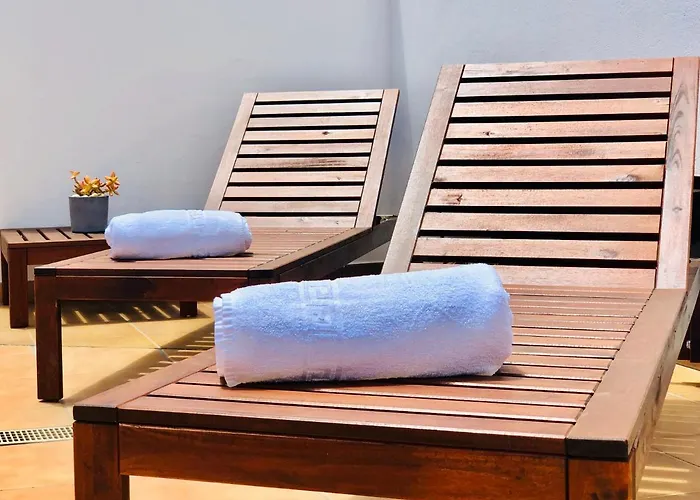 Canaryislandshost L Lovely Lanzarote